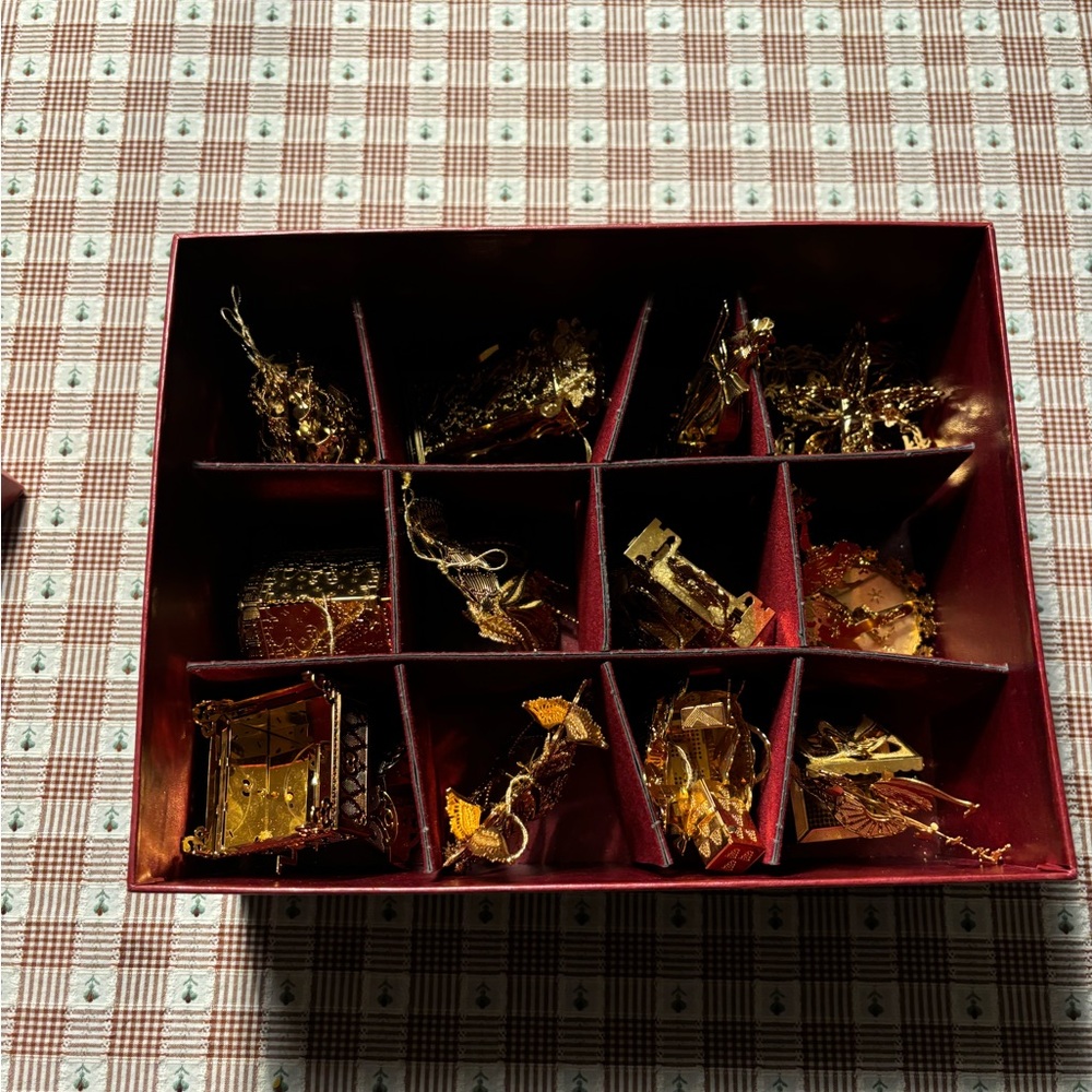 Vintage Boxed Set of 12 Danbury Mint Gold Christmas Ornaments